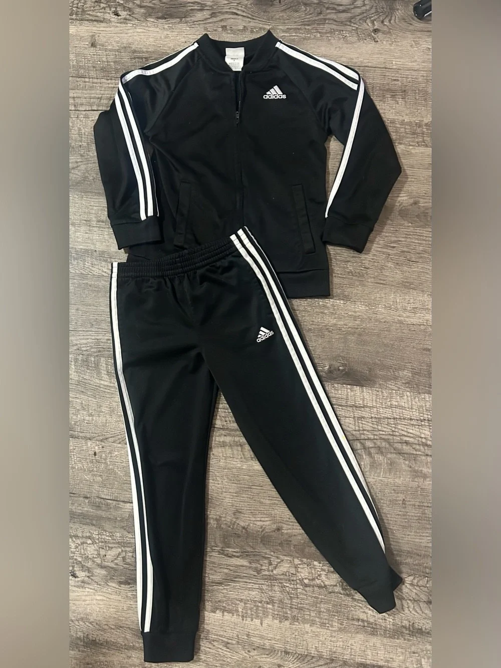 SIZE 7 BOY BUNDLE- Nike, Under Armor,, Levi’s, Adidas